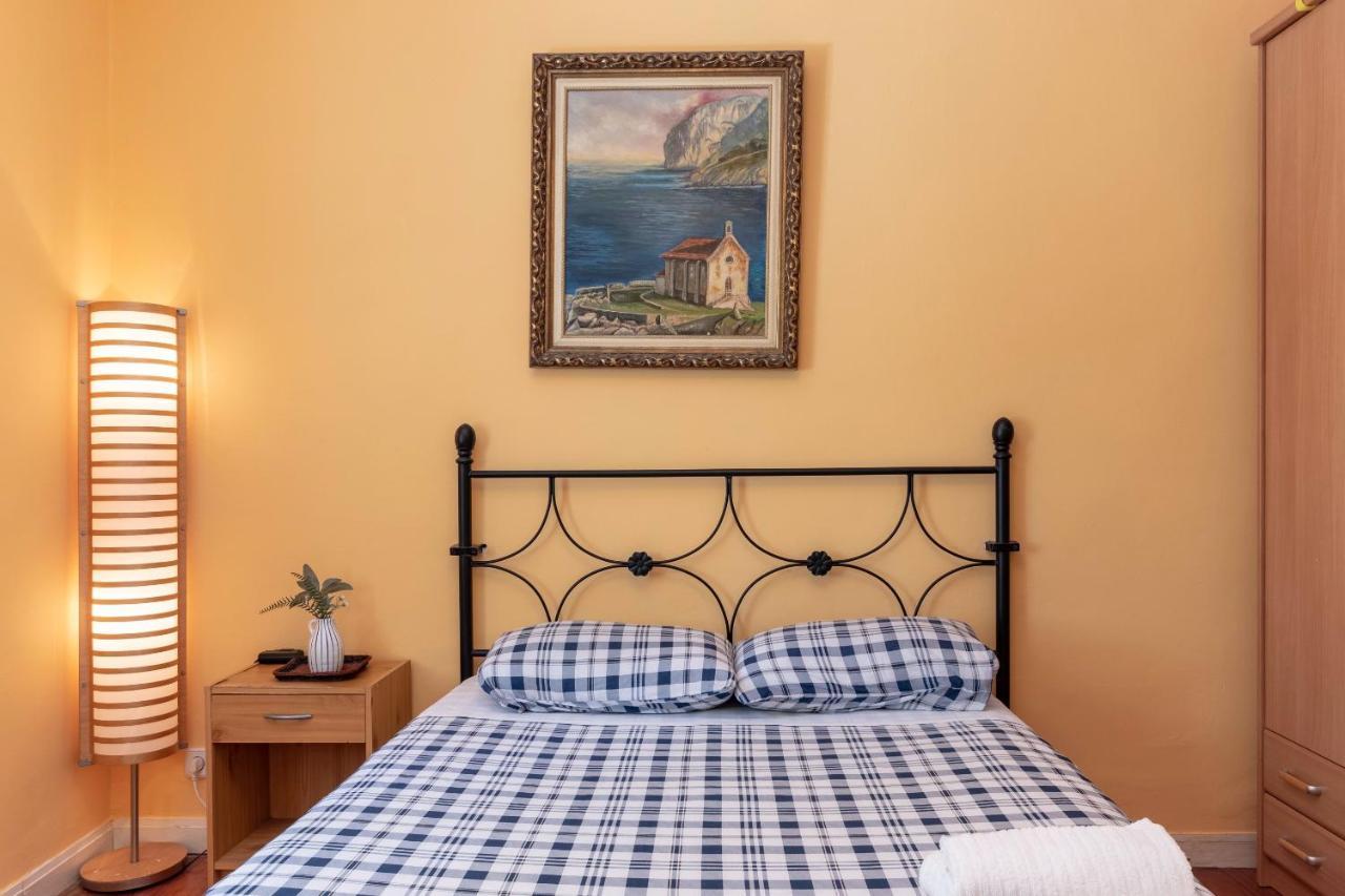 Antigua Casa De Escritor En La Playa De Appartamento